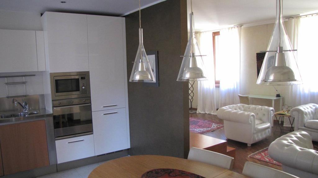 Appartamento "Domus Coeli" Βερόνα Δωμάτιο φωτογραφία